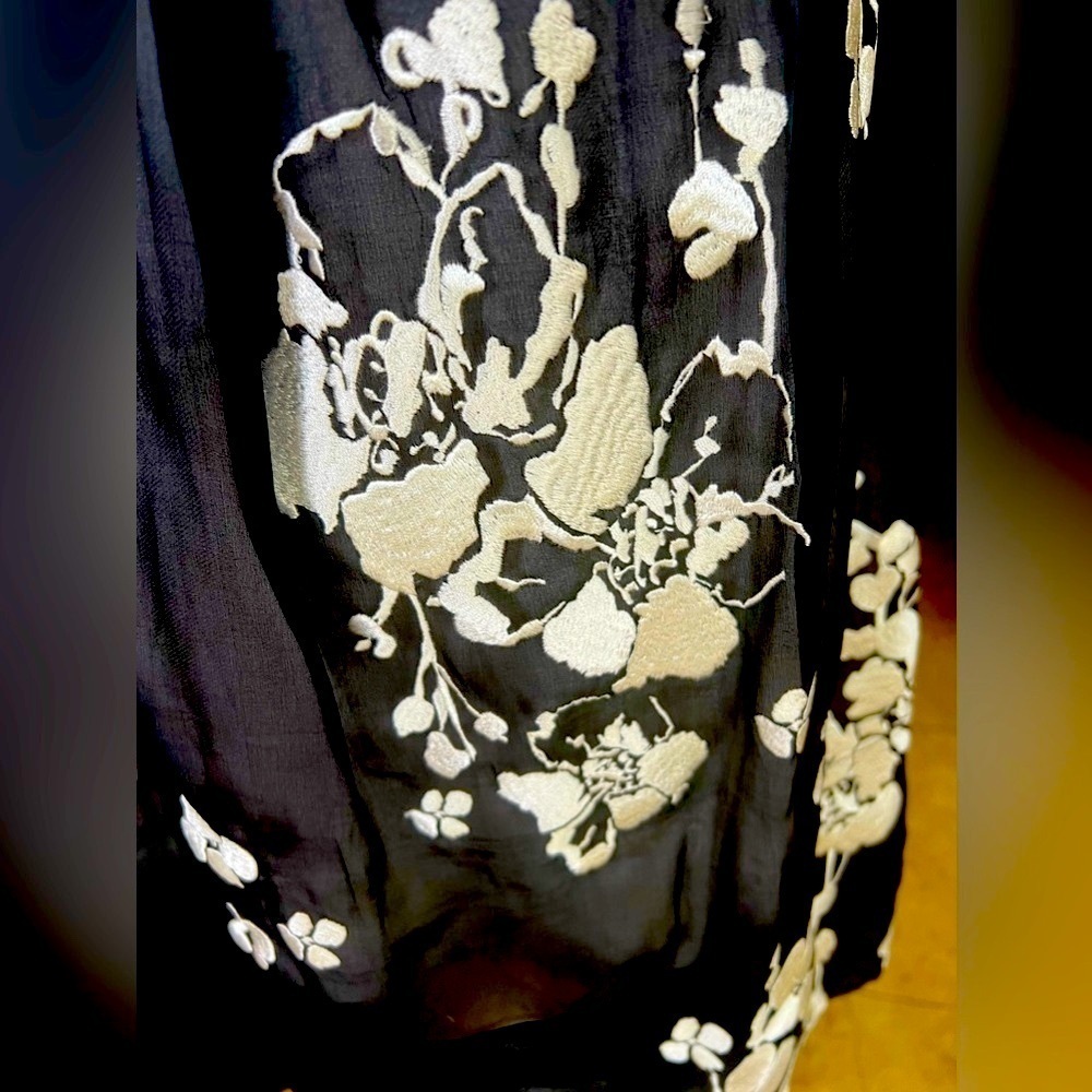 White House black market sleeveless cocktail dress size 6, beautiful embroidered - Picture 5 of 16
